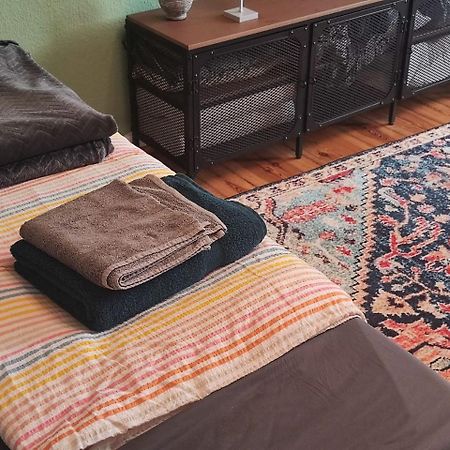 Stylish 2-Room Apartment With Balcony Next To East Side Gallery Берлин Экстерьер фото